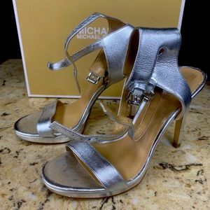 Micheal Kors Ashby sandal 7m/37m